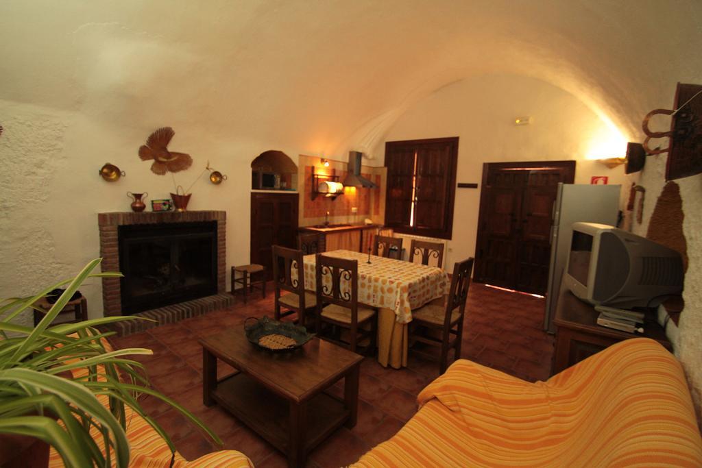 Cuevas La Chumbera Guest House Benalua de Guadix Exterior photo