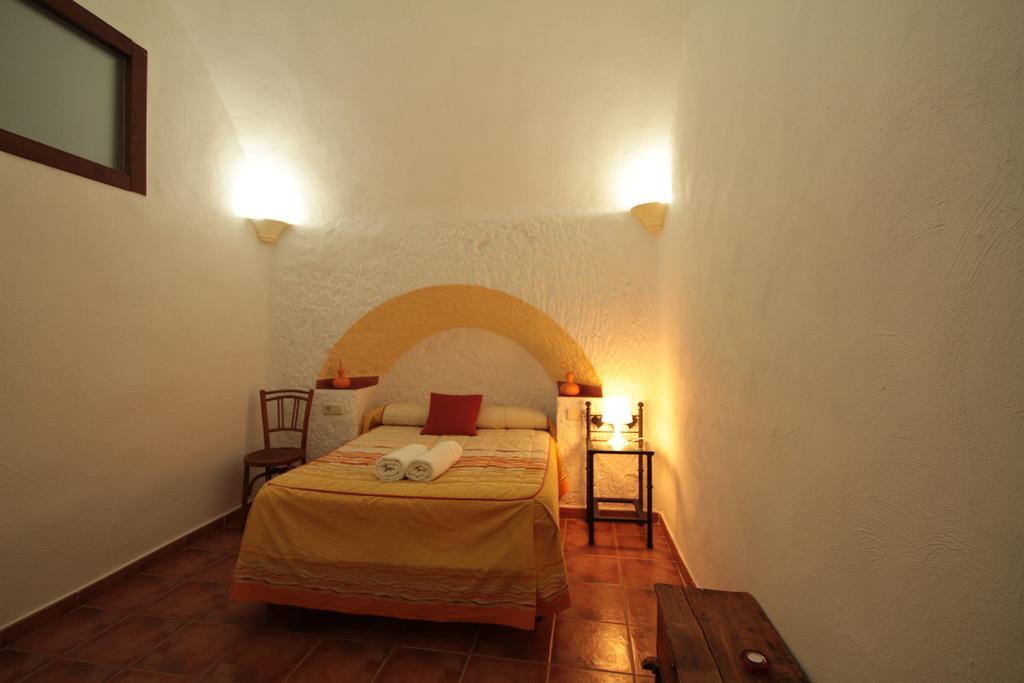 Cuevas La Chumbera Guest House Benalua de Guadix Exterior photo